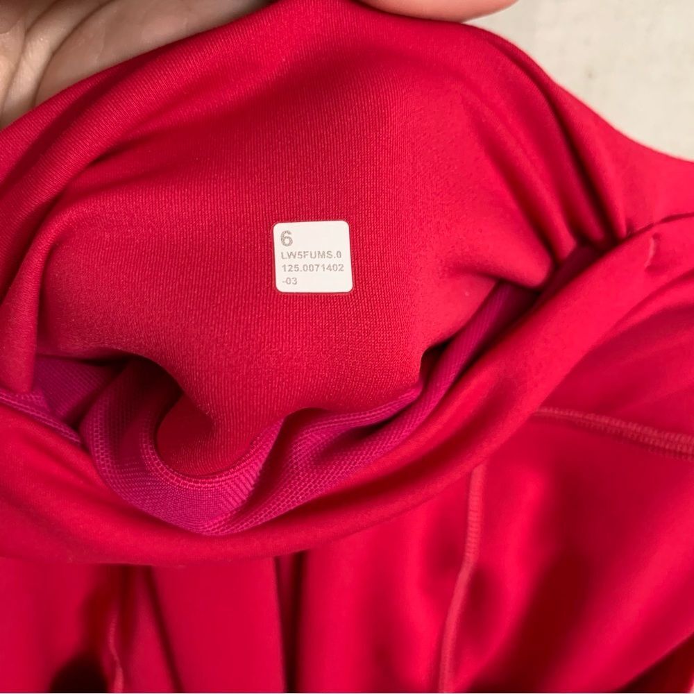 Lululemon’s Fast and Free Thermal 5 Pocket Tight Fuscia Berry Color 27” 6 - Picture 10 of 11